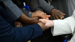 Pontífice envia mensagem a encontro em Bogotá que termina na sexta-feira (8)