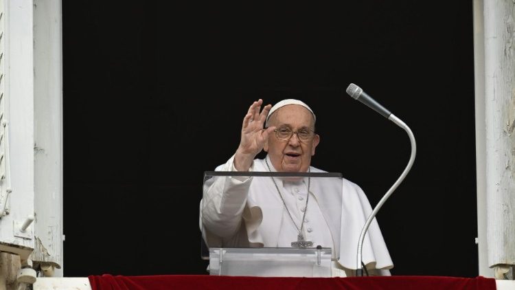 Angelus - Papa Francisco