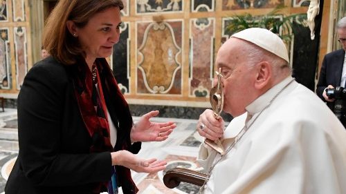 Pápež: Ženy dokážu zjednocovať s nehou, sú tvorkyne ľudskosti