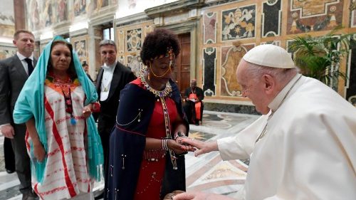 Vatikan: Wegweisender Austausch von Forschern mit Indigenen 