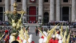Papa Franjo predvodi slavlje Cvjetnice na Trgu svetoga Petra