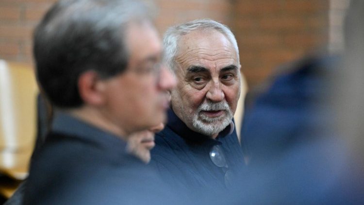 Beim Papstbesuch in der Pfarrei Sant'Enrico