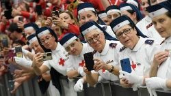 Падчас аўдыенцыі для валанцёраў Італьянскага Чырвонага Крыжа