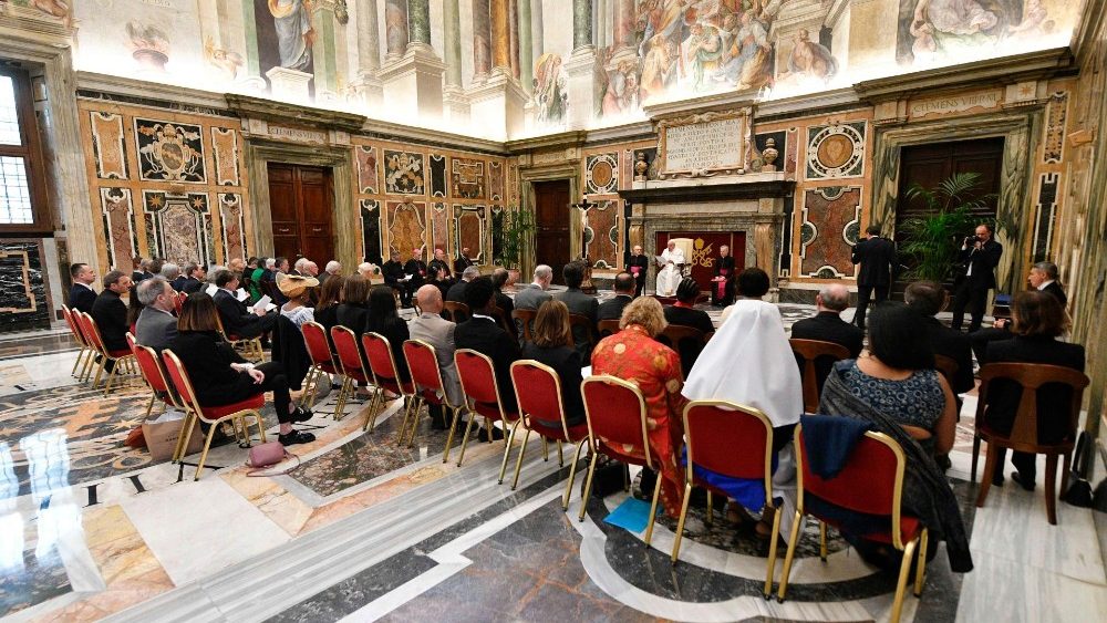 Audiência do Papa Francisco aos participantes da plenária da Pontifícia Academia das Ciências Sociais (Vatican Media)