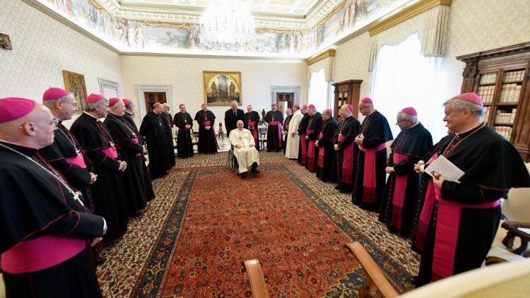 I vescovi della Campania in visita ad Limina