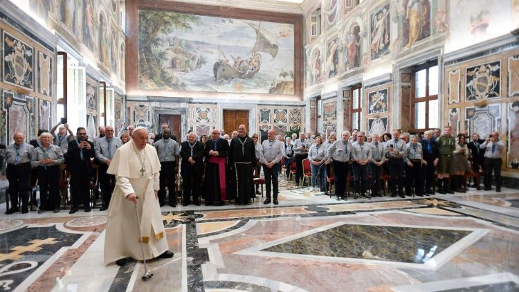이탈리아 가톨릭 스카우트 운동(MASCI) 대원들과 프란치스코 교황의 만남