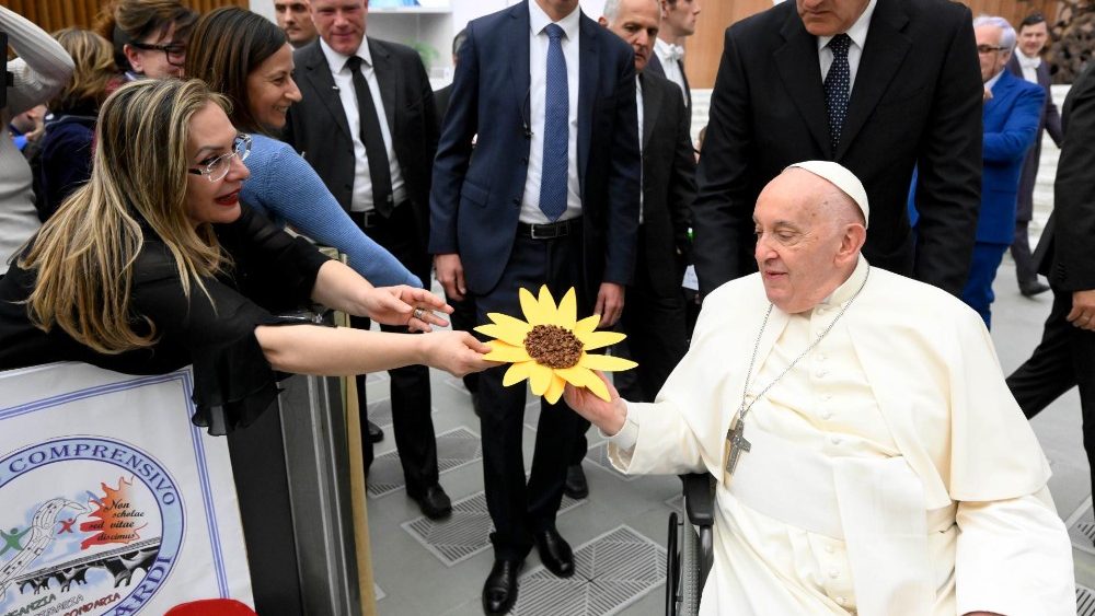 Сустрэча Папы з вучнямі і настаўнікамі італьянскай сеткі Школы міру
