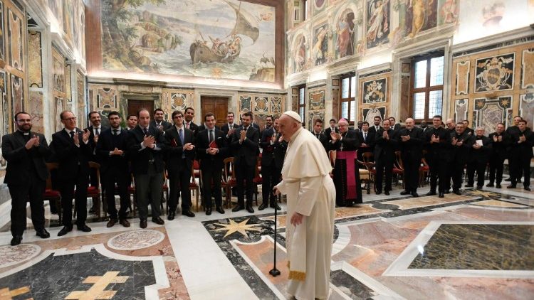 папата със семинаристите от Севиля 