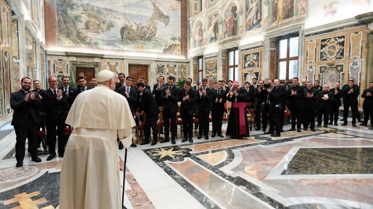 Le Pape a reçu les séminaristes de Séville (Espagne), samedi 20 avril 2024, en salle Clémentine du Palais apostolique. 