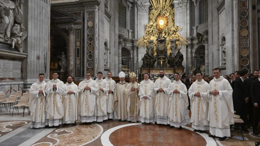 I nuovi sacerdoti appena ordinati