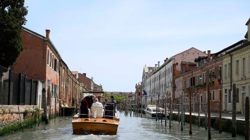 Le cinque ore intense del Papa a Venezia in un video