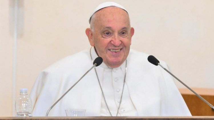 Papež v dialogu s kněž&iacute;mi centr&aacute;ln&iacute;ho sektoru Ř&iacute;ma