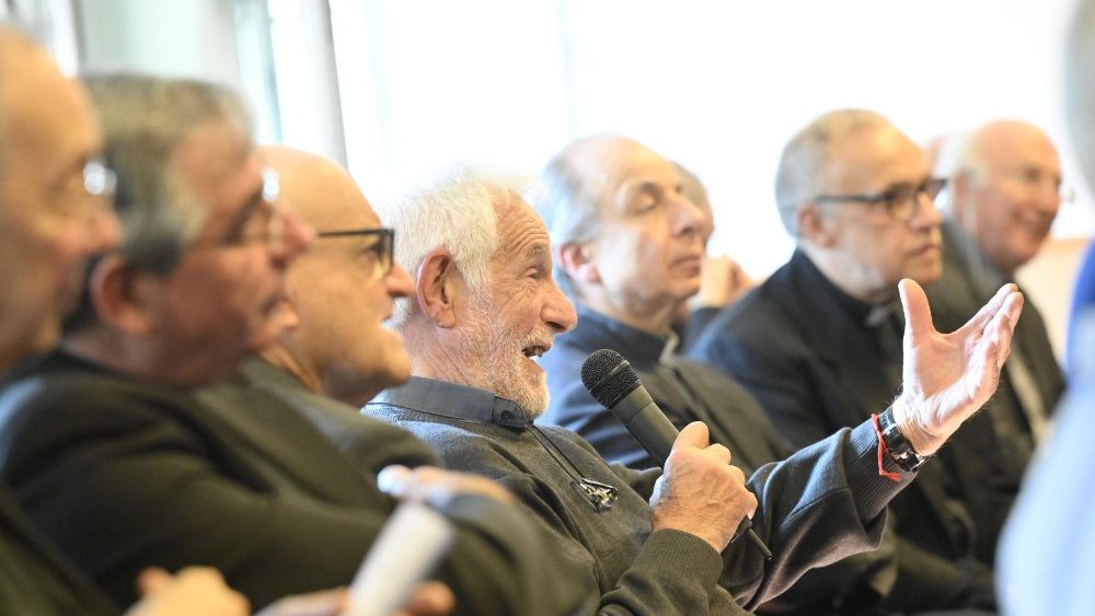 Encontro com sacerdotes na Paróquia de São José em Trionfale