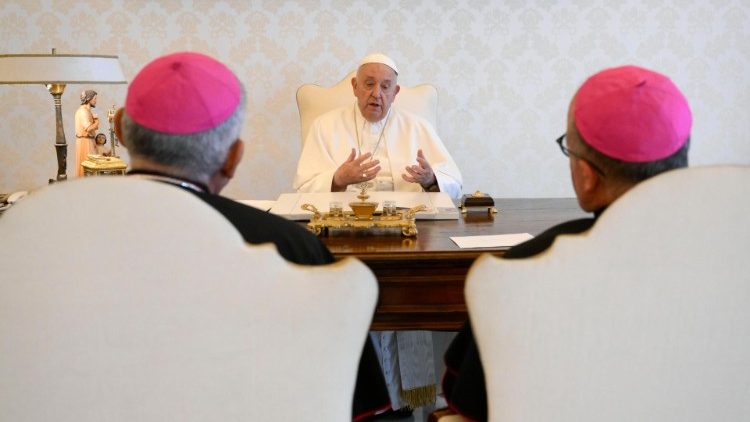 I vescovi di Malta in visita ad Limina