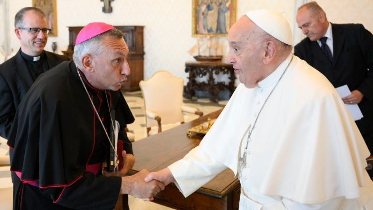 I vescovi di Malta in visita ad Limina