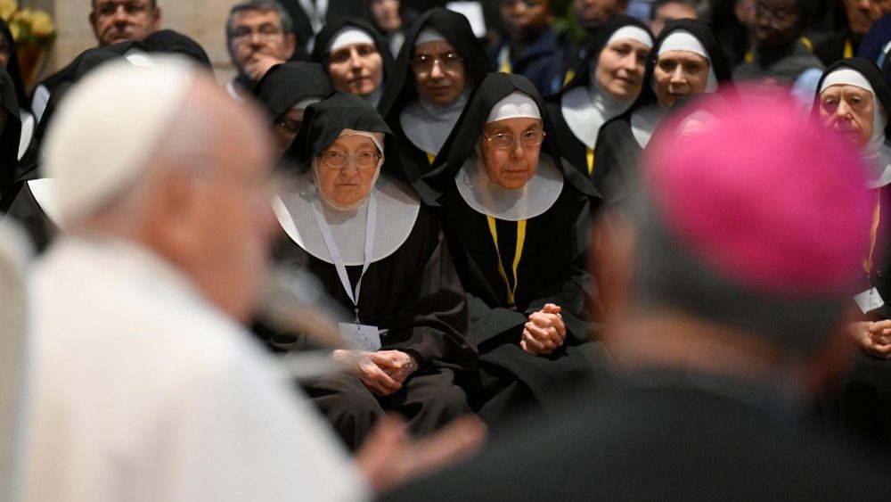 Падчас сустрэчы Францішка з духавенствам Вероны