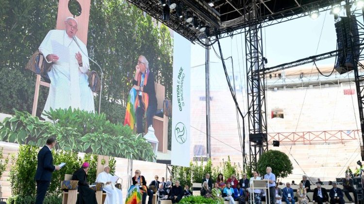 Un momenrto dell'intervento di Francesco all'Arena di Verona