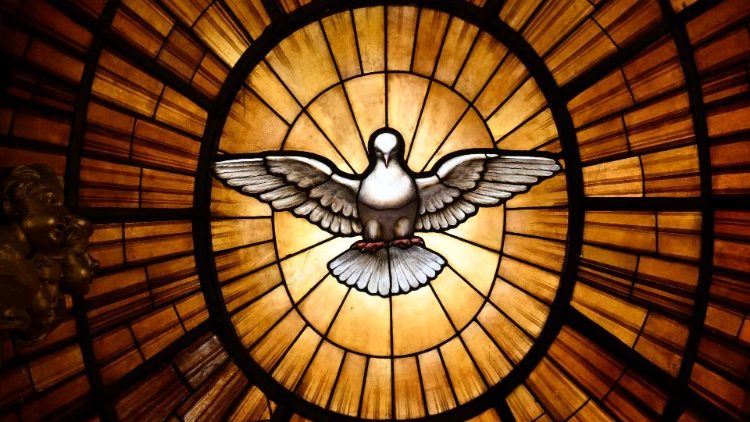 Roho Mtakatifu ni Bwana Mleta Uzima atokaye kwa Baba na Mwana.