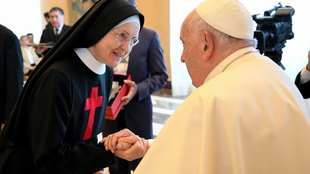 Аўдыенцыя для манахінь з кангрэгацый Шпітальных сясцёр Найсвяцейшага Сэрца Езуса і Дачок святога Каміла