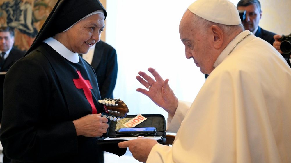 Аўдыенцыя для манахінь з кангрэгацый Шпітальных сясцёр Найсвяцейшага Сэрца Езуса і Дачок святога Каміла