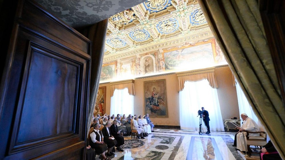 Audiência do Papa às Irmãs de São Félix de Cantalice e às Filhas de Nossas Senhora da Misericórdia (Vatican Media)