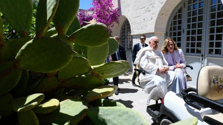 Papež na G7 v Apulii