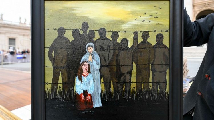 Papież otrzymał obraz matek i żon modlących się za swych synów i mężów w niewoli