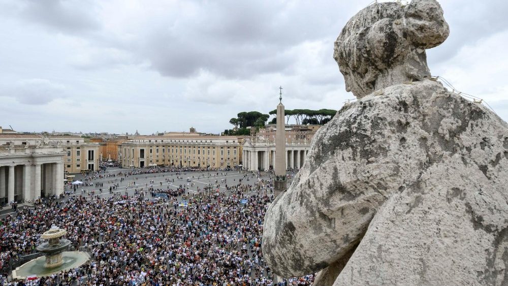 Angelus på Petersplatsen 23 juni 2024