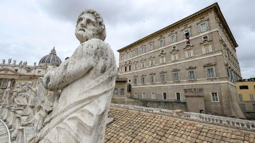 P&aring;ven ber om frigivning av krigsf&aring;ngar v&auml;rlden &ouml;ver