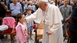 Il Papa all'udienza con i soci del Circolo San Pietro