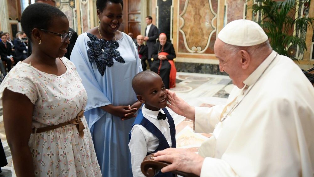 A audiência com o grupo da Rede Internacional de Legisladores Católicos (ICLN), na Sala Clementina