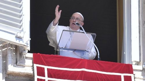 Angélus: le Pape exhorte à suivre Jésus même si c’est difficile