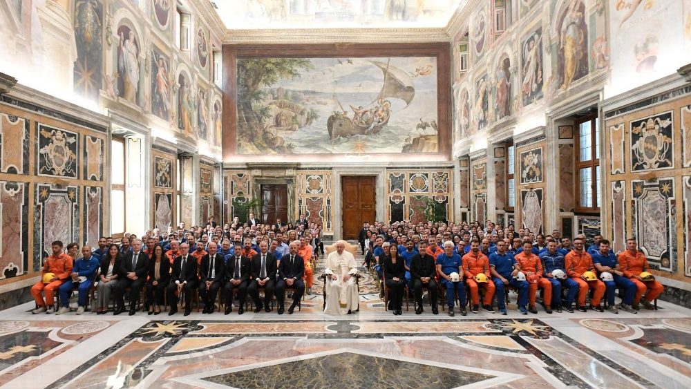 Audiência no Papa aos dirigentes e funcionários da Empresa de energia Terna