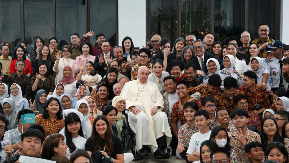 Сустрэча з моладдзю Scholas Occurrentes 