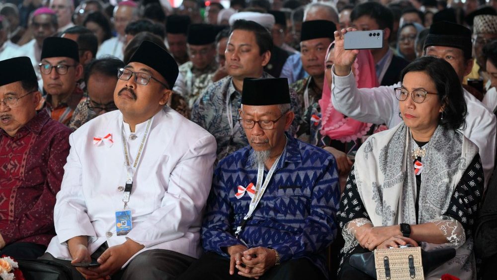 Францішак на міжрэлігійнай сустрэчы ў мячэці Істыкляль у Джакарце