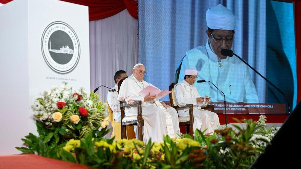 Францішак на міжрэлігійнай сустрэчы ў мячэці Істыкляль у Джакарце
