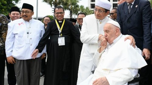 Wortlaut: Papst bei interreligi&ouml;ser Begegnung in Indonesien