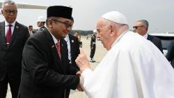 Tổng thống Indonesia chào Đức Thánh Cha