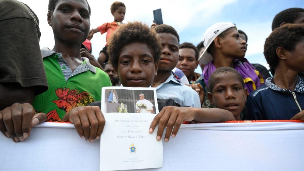Encontro com os fiéis da Diocese de Vanimo