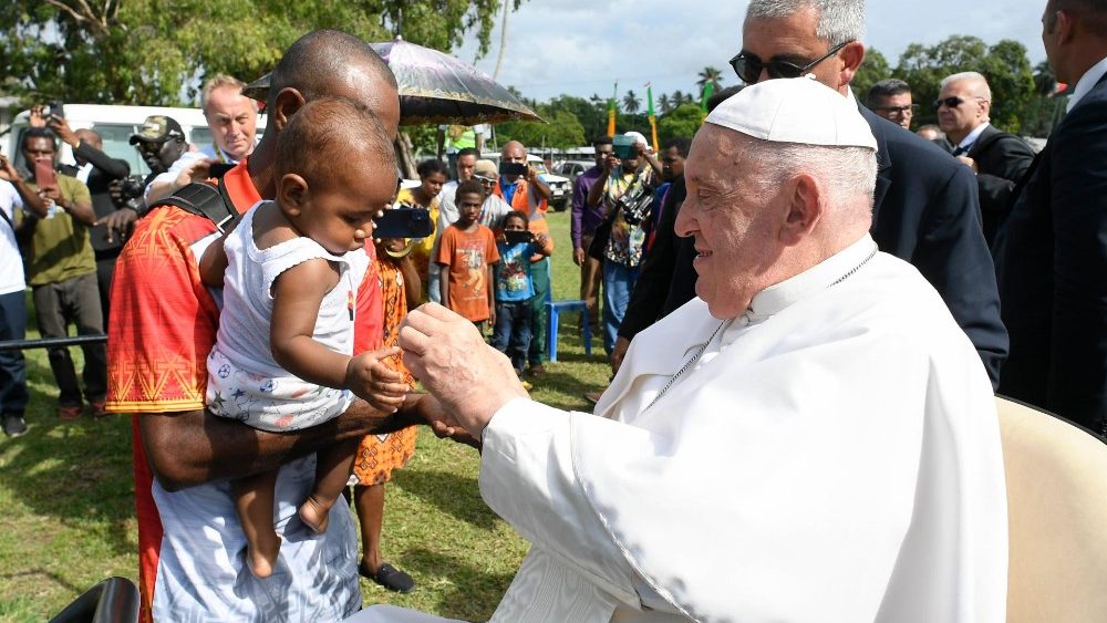 Encontro com os fiéis da Diocese de Vanimo