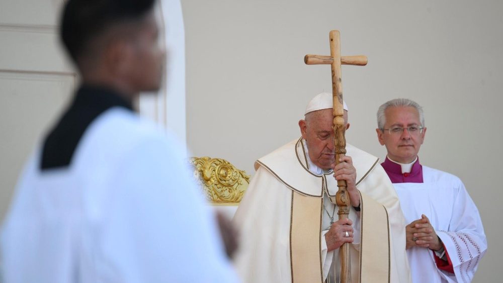 Missa na Esplanada de Taçi Tolu, em Díli