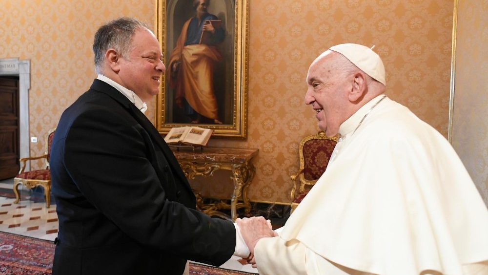 O Pontífice ao encontrar Yaron Sideman, embaixador de Israel junto à Santa Sé