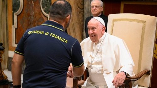 Le Pape invite la Garde des finances italienne à lutter contre la corruption 