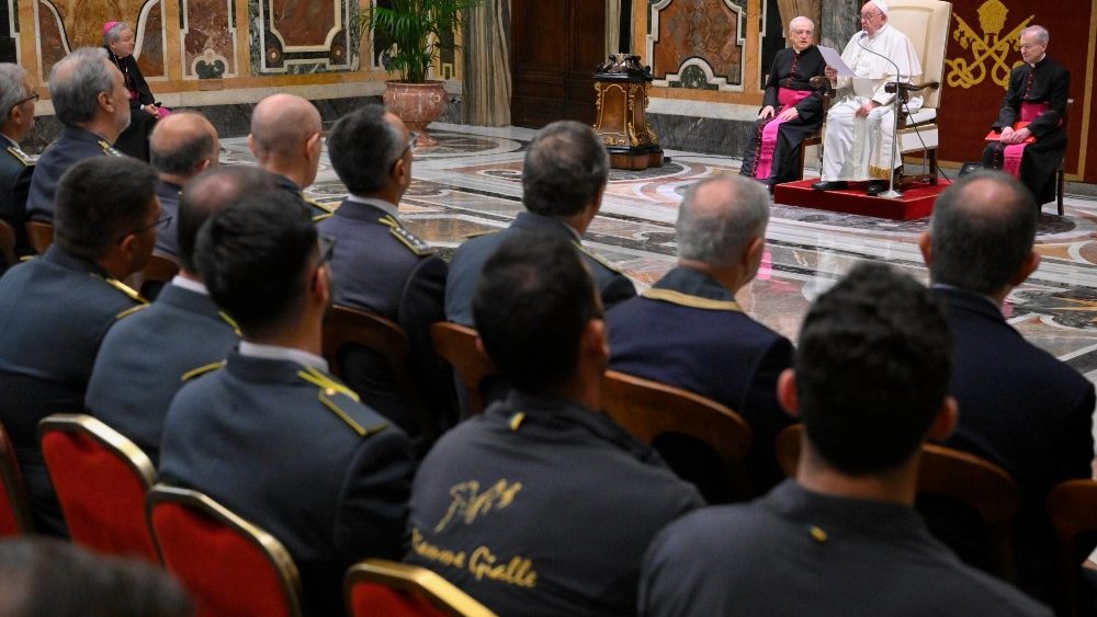 Папская аўдыенцыя для Фінансавай гвардыі Італіі ў 250-ю гадавіну яе заснавання 