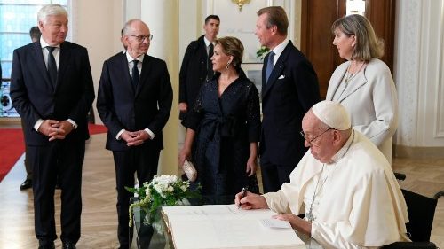 Wortlaut: Papst an Politik und Zivilgesellschaft in Luxemburg
