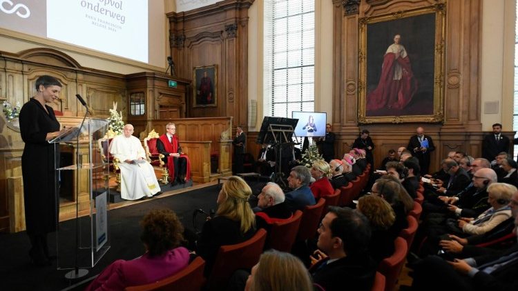 El Papa en la Universidad Cat&oacute;lica de Lovaina, B&eacute;lgica