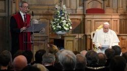 2024.09.27 Viaggio Apostolico in Belgio - Incontro con i docenti universitari nella Katholieke Universiteit Leuven