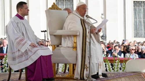 Papież: 7 października dniem modlitwy i postu w intencji pokoju