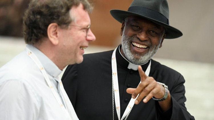 Ze synodn&iacute; auly