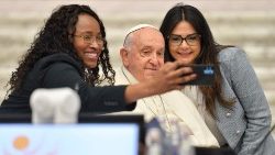 Momentka ze synodní auly